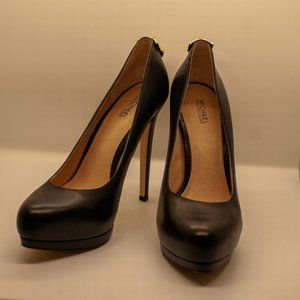 Michael Kors Antoinette Black Leather Pumps